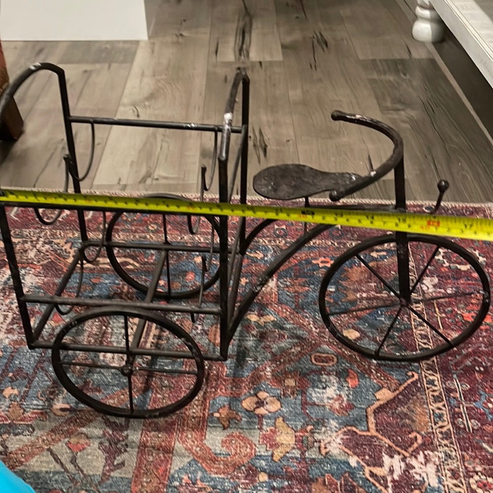 Wine rack, Antique look.